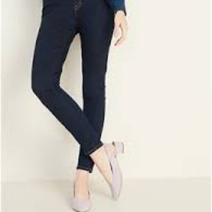 HOST PICK Mid-Rise Rockstar Super Skinny Jeans 4